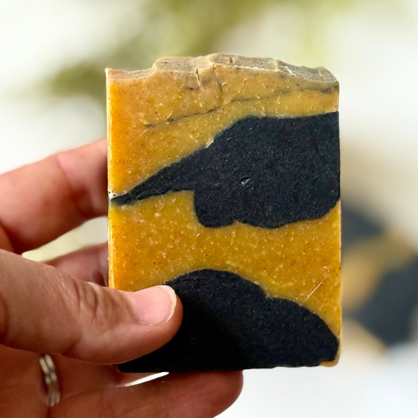 Turmeric & Activated Charcoal