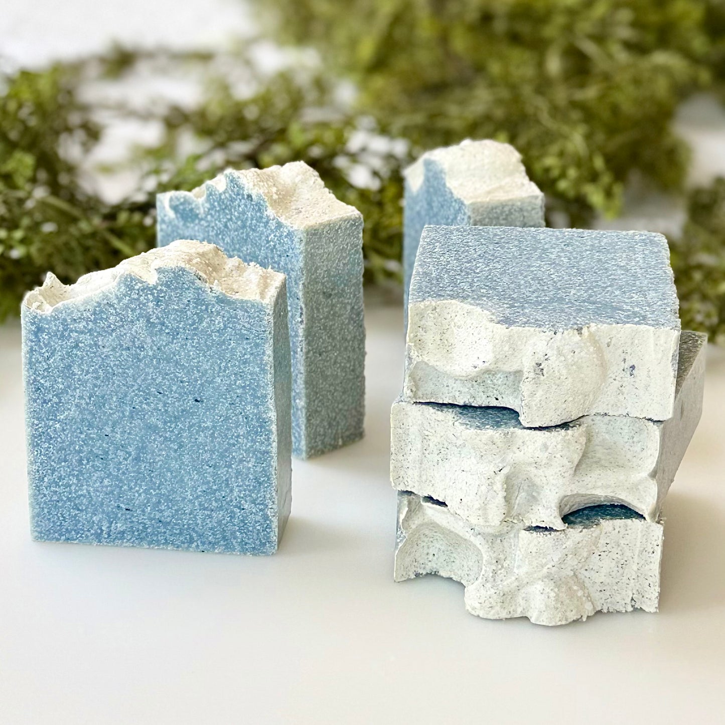 Salty Blue | Cedarwood, Spearmint, Lemongrass, Grapefruit