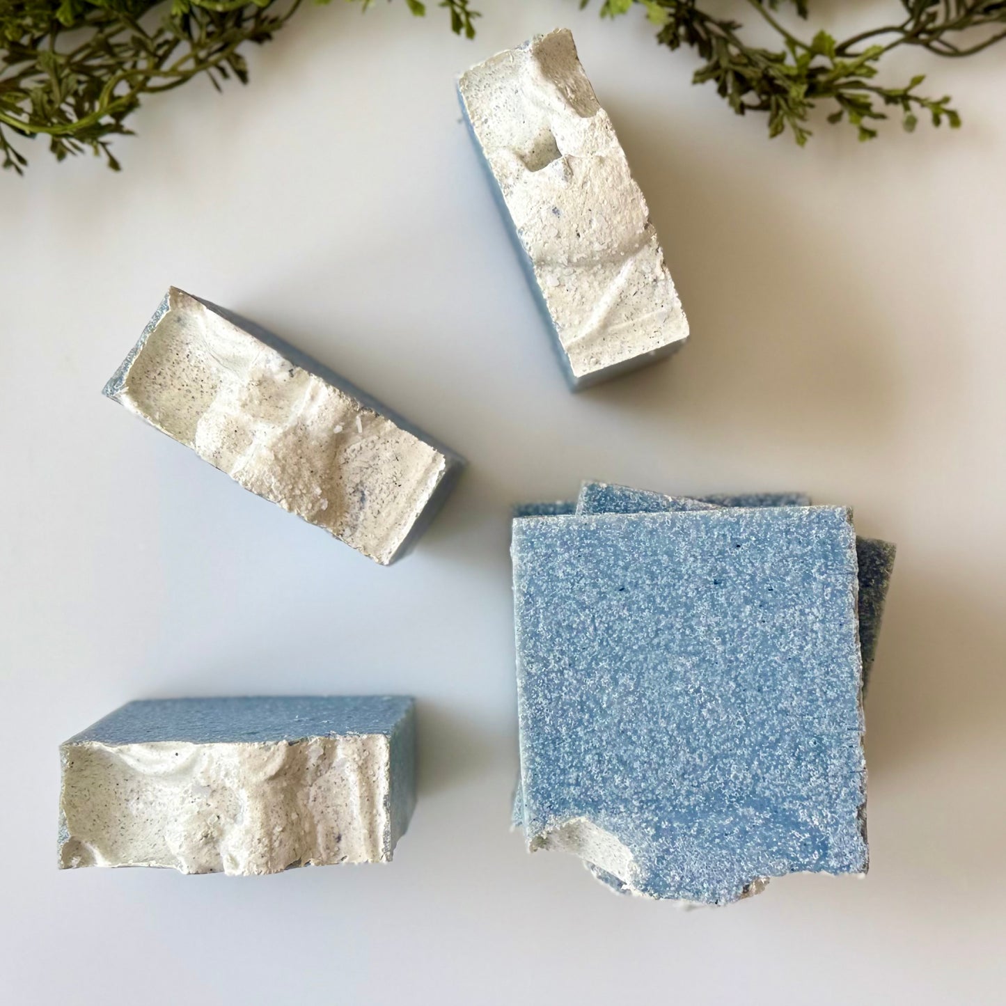 Salty Blue | Cedarwood, Spearmint, Lemongrass, Grapefruit