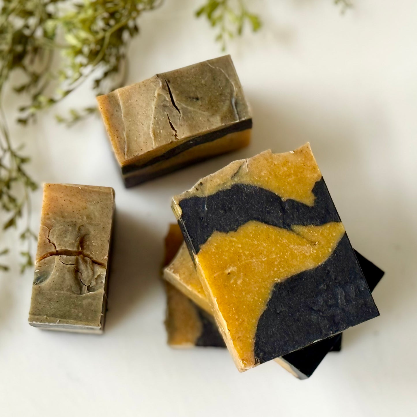 Turmeric & Activated Charcoal