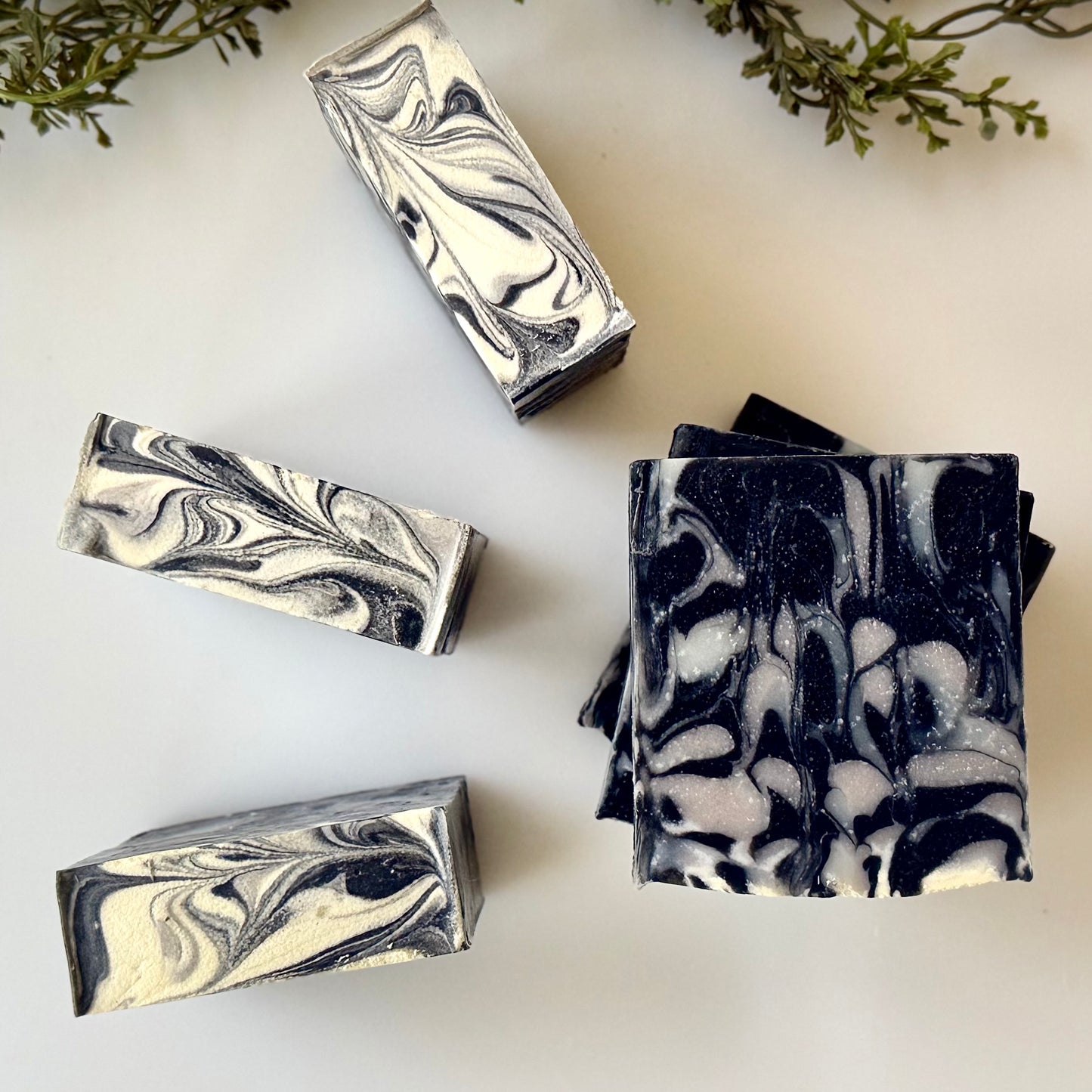 Moon Garden | Patchouli, Lavender, Jasmine, Bergamot