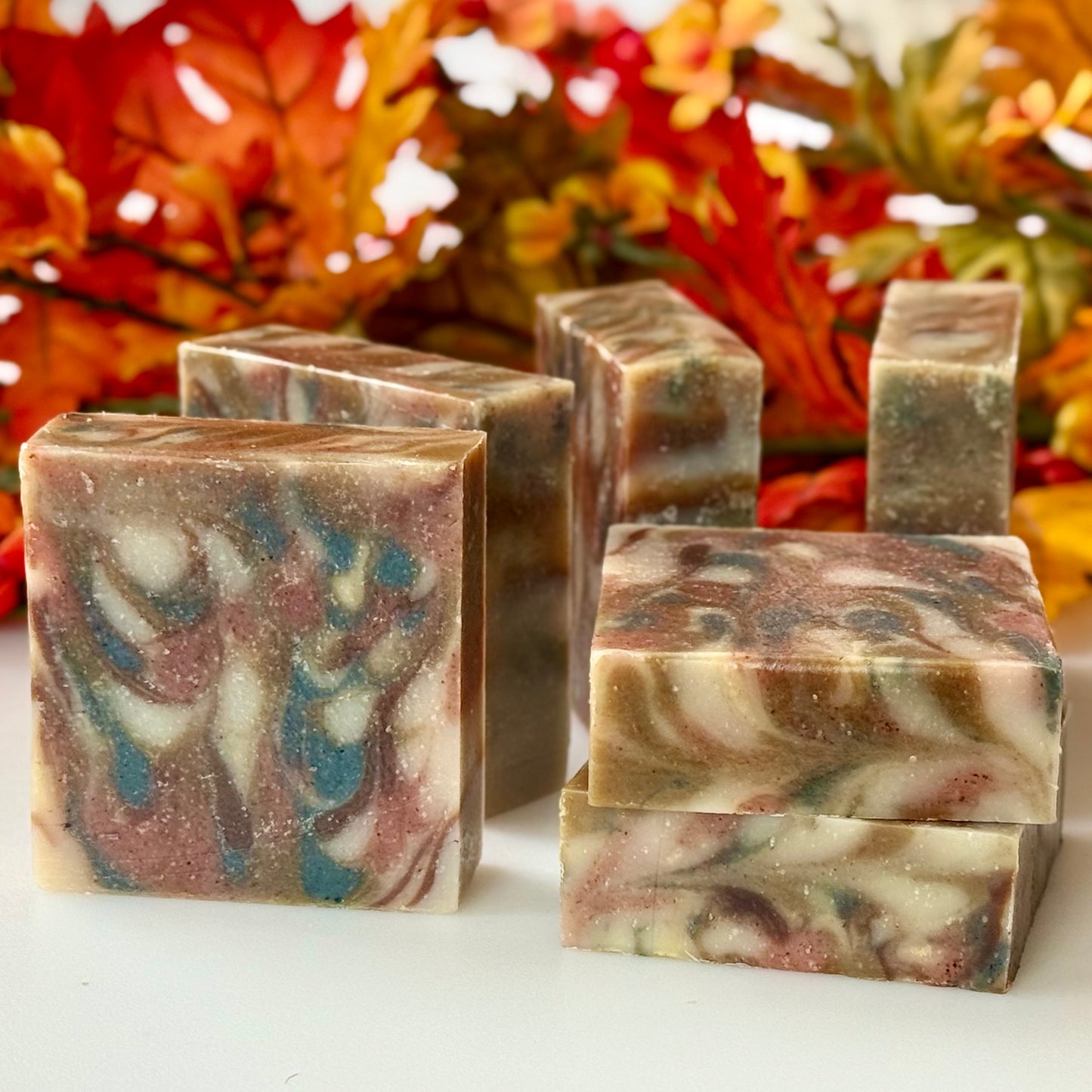 ‘BER Season | Sweet orange • Cedarwood • Copaiba • Fir needle • Cardamom • Cinnamon • Vanilla