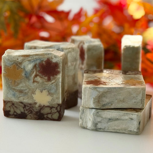 Falling Leaves | Cedarwood • Pine • Bergamot